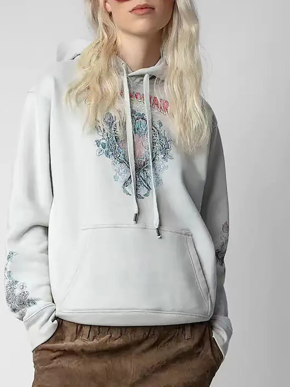 

Свитшот женский спортивный с капюшоном и зеркальными буквами