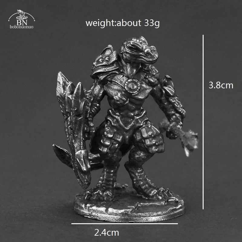 

Миниатюрные медные фигурки воинов