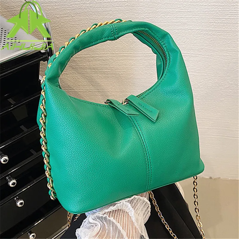 

Designer Solid Color Handbags for Women High Quality Soft Pu Leather Shoulder Bags New Fashion Chain High Capacity Crossbody Bag