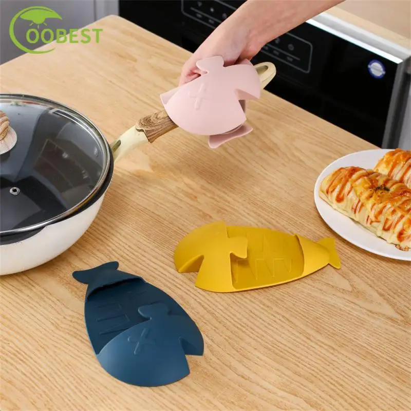 

Нескользящие перчатки для духовки, перчатки для духовки, защита рук на кончиках пальцев, изолированные многофункциональные перчатки для ба...