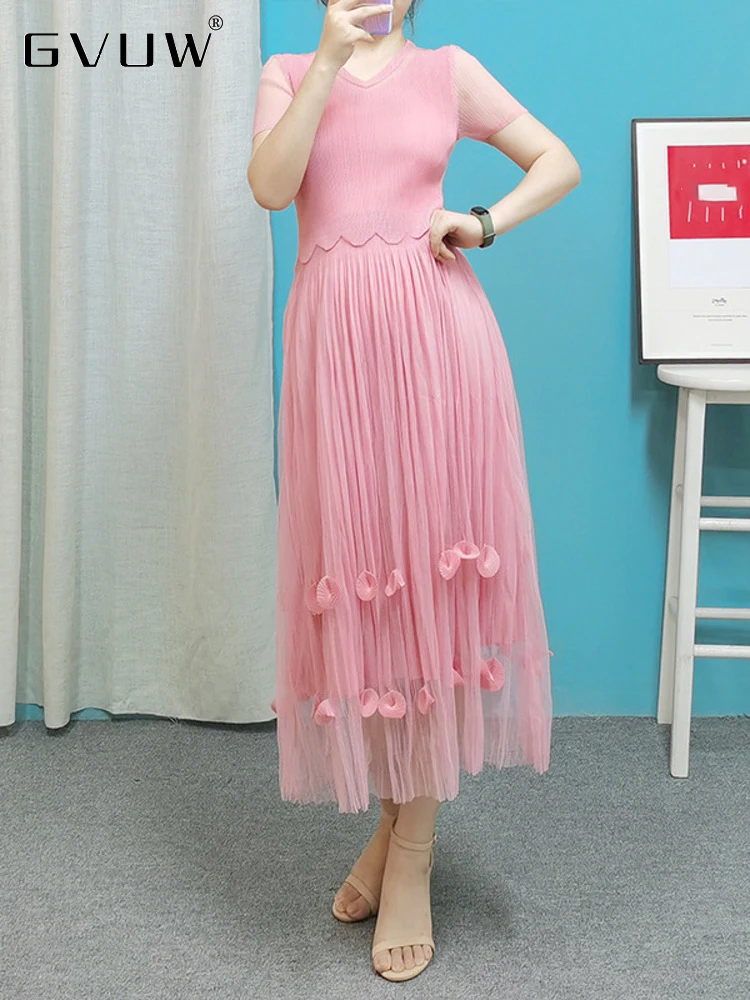 

GVUW Appliques Pleated Dress For Women V-neck Short Sleeve Elegant 2023 Summer New Female Patchwork Gauze Slim Clothing 17G1827