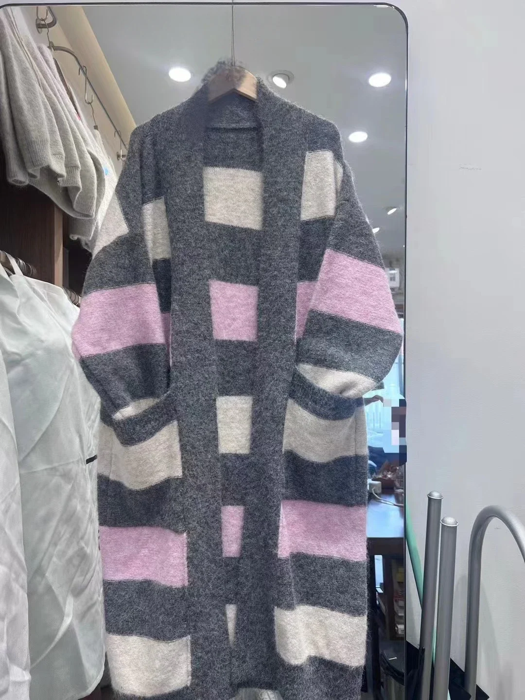 Женский полосатый свитер черный кардиган вязаный свободный весна-осень