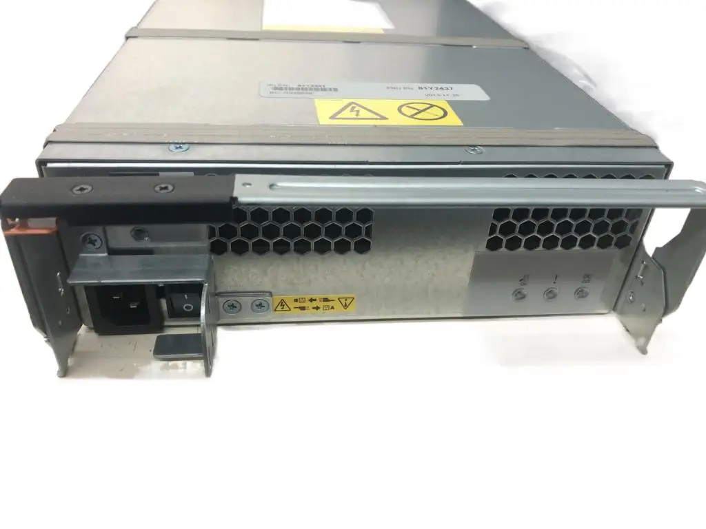 

Оригинальный 100% Аутентичный 81Y2437 81Y2441 TDPS-600DB DS4700