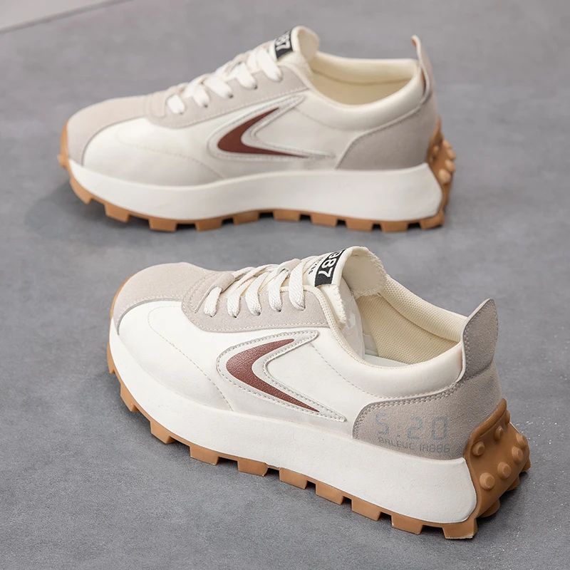 Women's Spring and Summer Golf Shoes Beige Classic Women's Outdoor Sports Shoes Golf Training Comfortable Grass Training Shoes