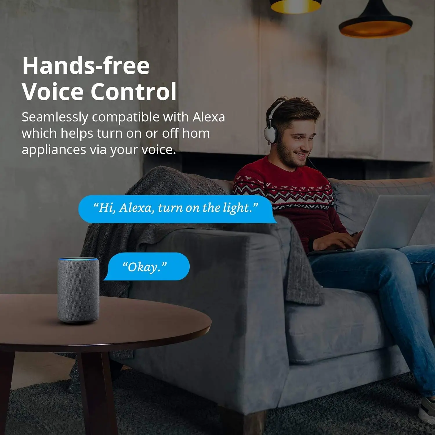 Мини-умный переключатель прерыватель с лампой 2 в руке