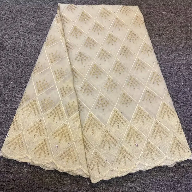 

Latest African Cotton Fabric Swiss Lace In Switzerland Nigerian Embroidery Cloth Tissu Dentelle Coton Dubai Voile Suisse ZC27
