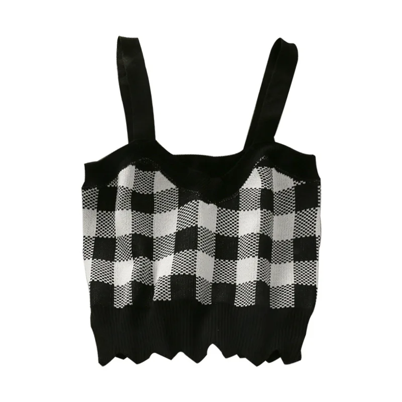 Женский короткий топ в клетку с V-образным вырезом |