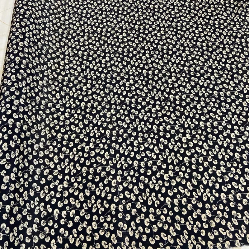 

Natural Silk Crepe Fabric Spring and Summer Small Floral Dress Soft Drape Mulberry Silks Fabrics Diy Sewing Tulle Material