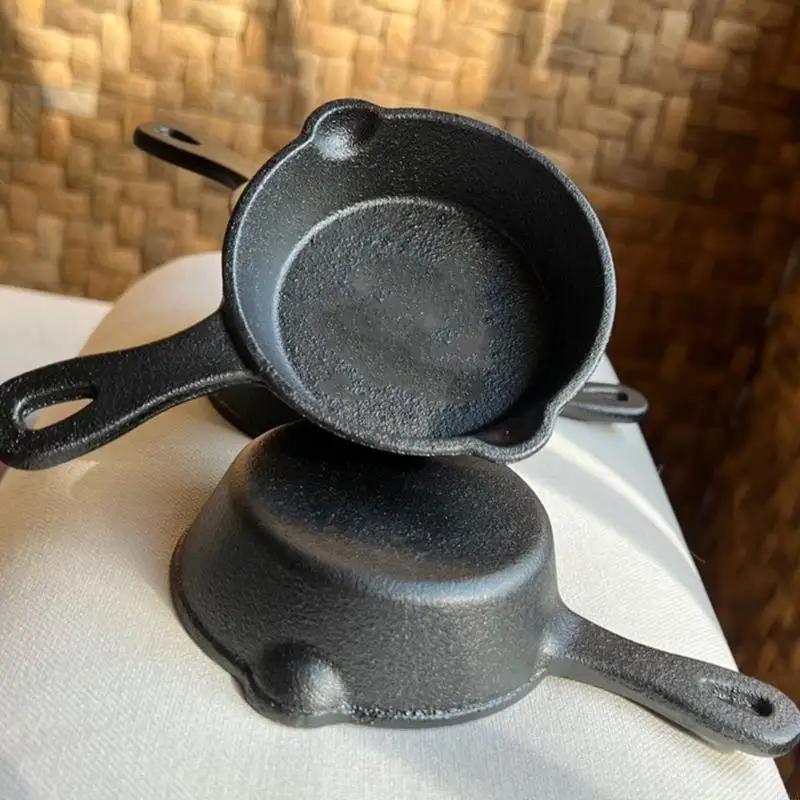 

Чугунная сковорода 8,5 см