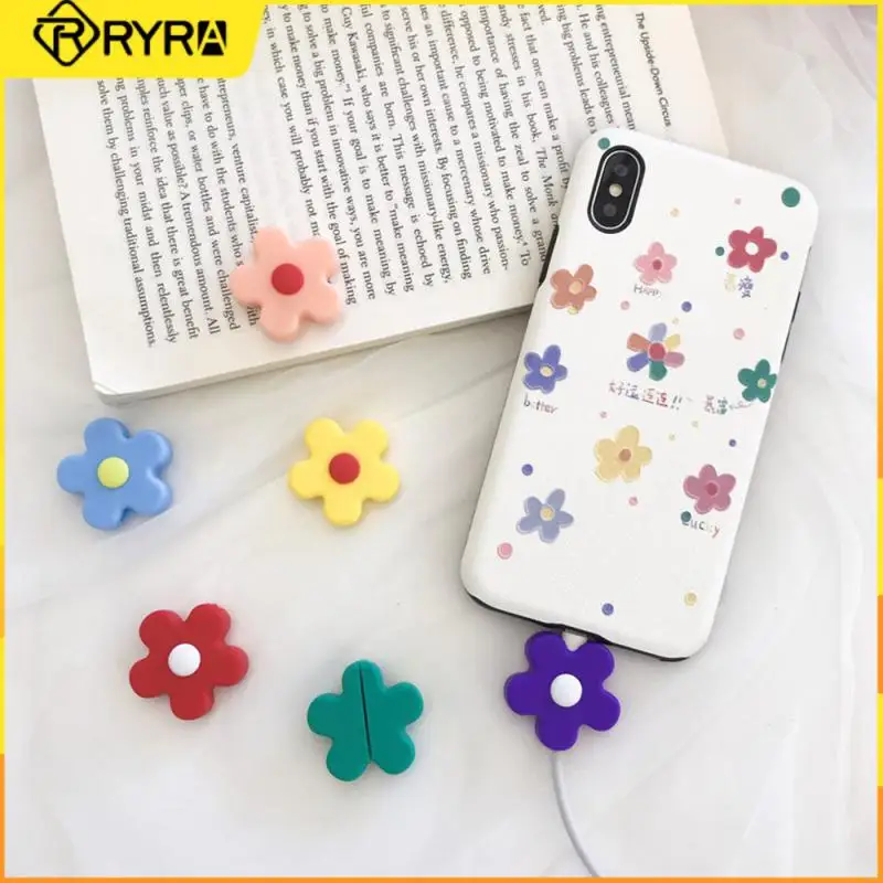 

RYRA Cartoon data cable protective sleeve small flower tpu charging line head cover anti-break protect head wire bite silicone