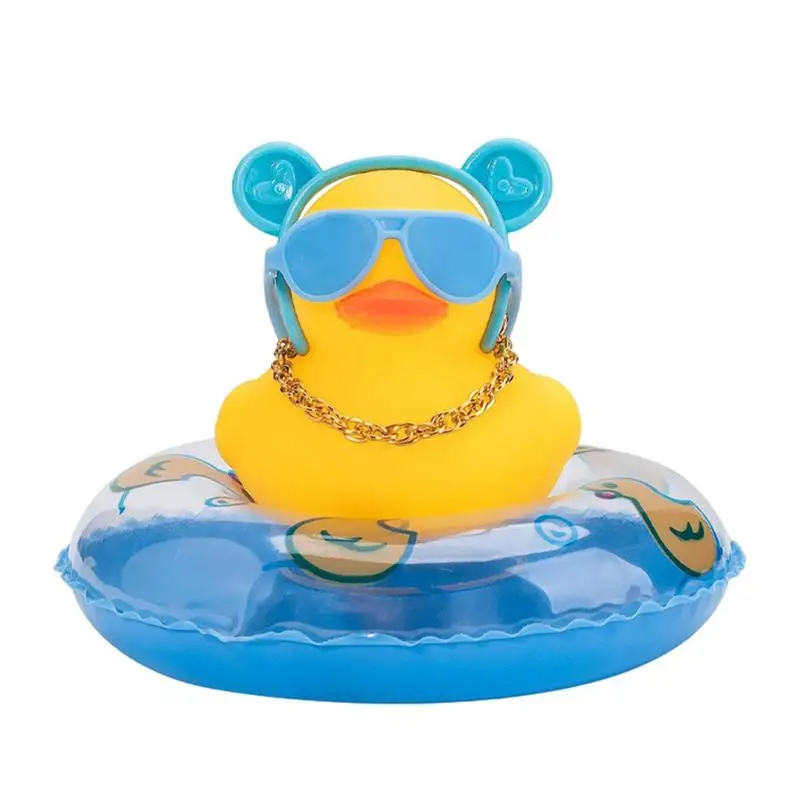 

Автомобильная резиновая утка, пищалка, искусственная кожа, мини-утка, украшение для автомобиля с кольцом для плавания, ожерелье, солнцезащитные очки, повязка на голову