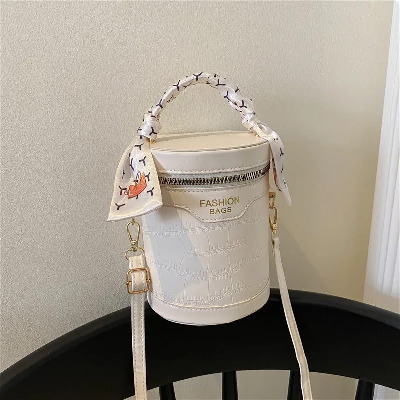 

CIKER Women's Handbag Spring Summer New Trendy Silk Scarf Bucket Bag All-match Shoulder Messenger Bag