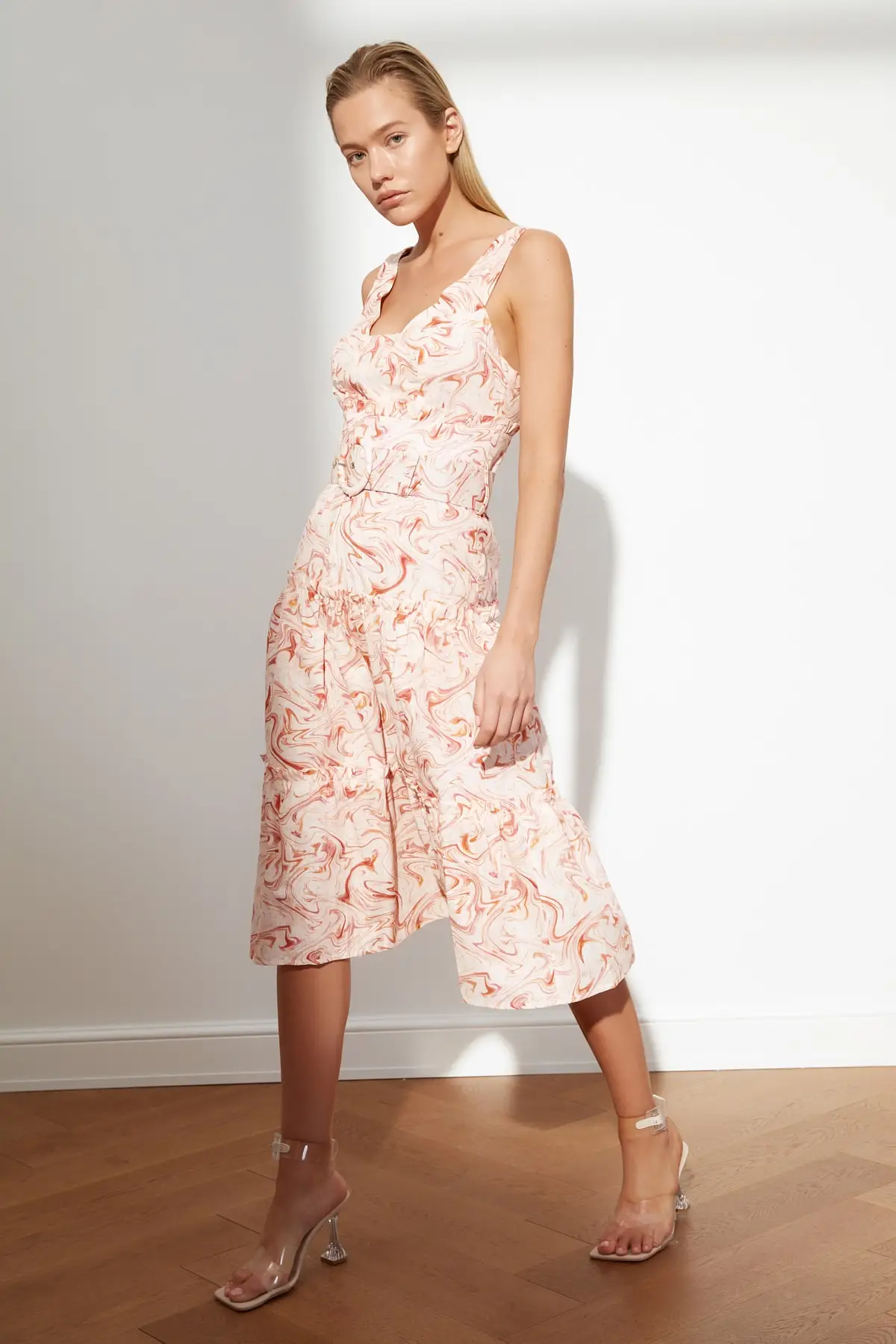 

Trendyol Arched Dress TWOSS21EL0866