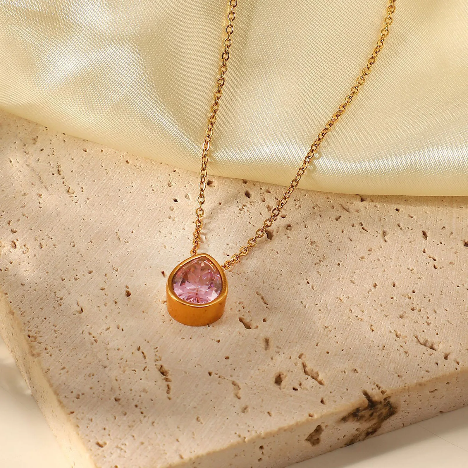 

1 Piece Stainless Steel Necklace 18K Real Gold Plated Drop Multicolor Cross Chain Women Temperament Jewelry Pendant 41cm Long