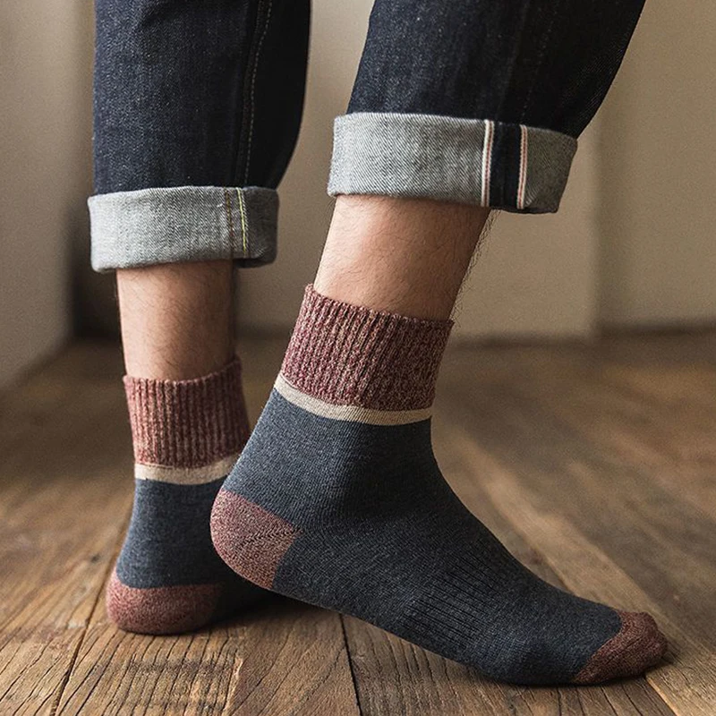 10Pairs of High Quality Men's Socks Striped Thickened Autumn and Winter Mid-tube Socks New Men's Socks Sports Socks Wholesale