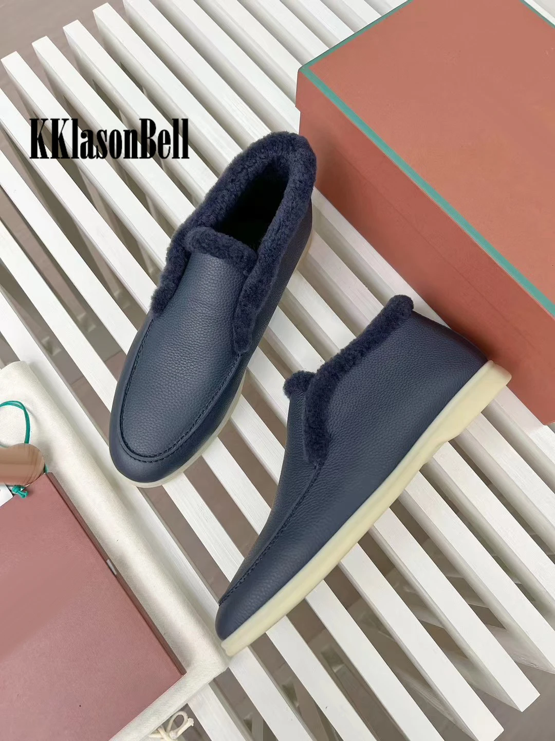 Мужские лоферы замшевые