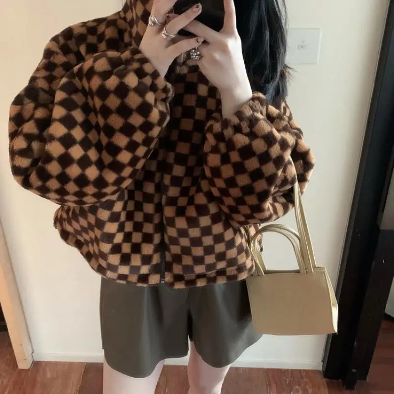 Fashion Checkerboard Lamb Wool Coat Women Stand-Up Collar h Jacket Keeps Warm Casual Loose Long-Sleeved Top Winter korean