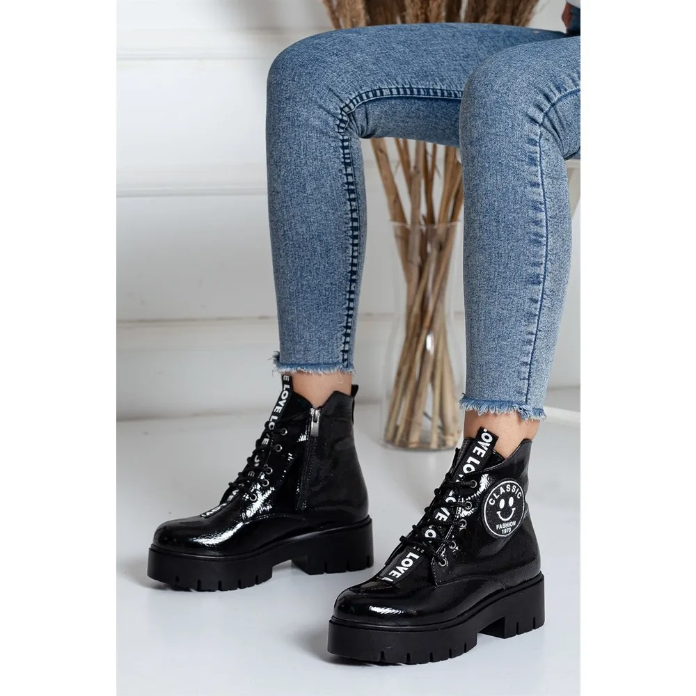 

Dorlie Salus Women 'S Sports Boots Black