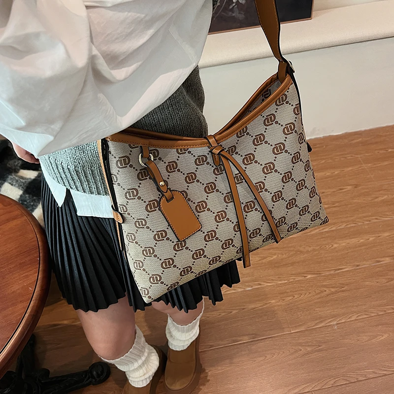 Новая модная сумка через плечо большой емкости с принтом в стиле ретро