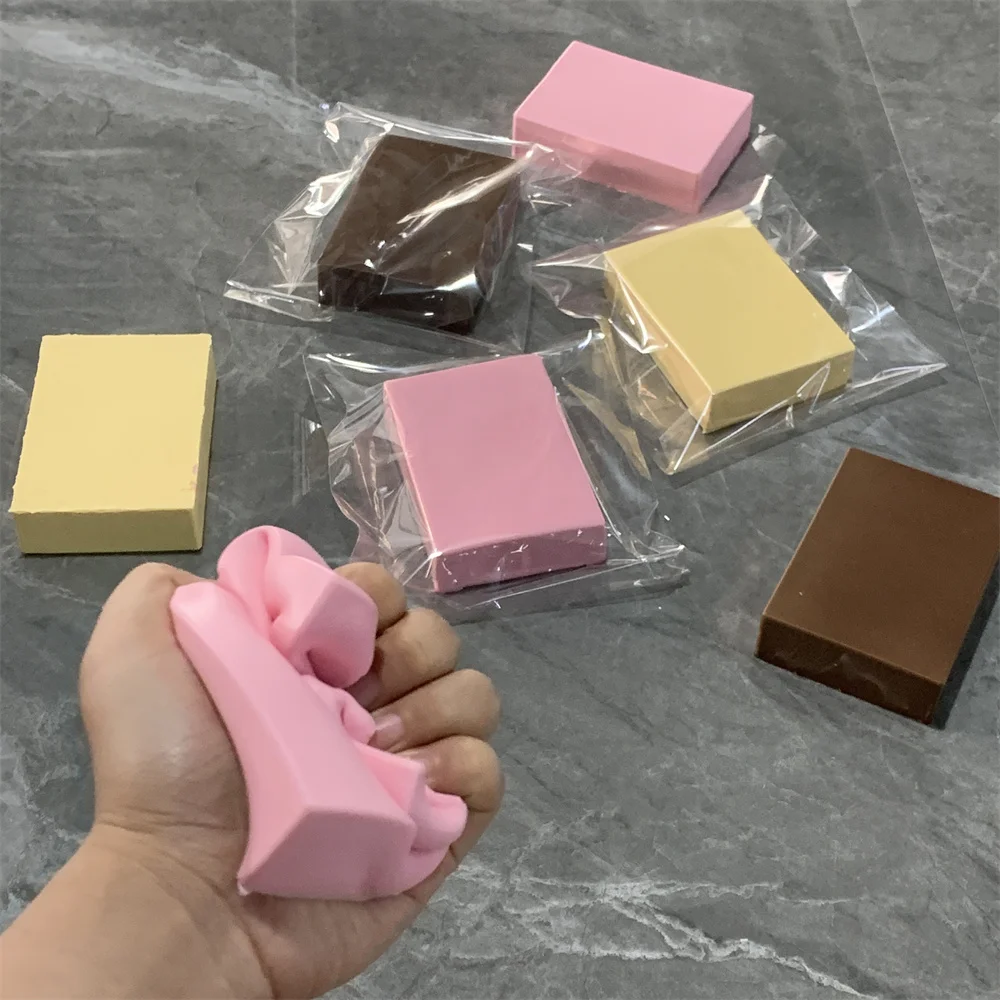 Ванильный шоколад молоко замороженное квадратное мороженое клубника розовый