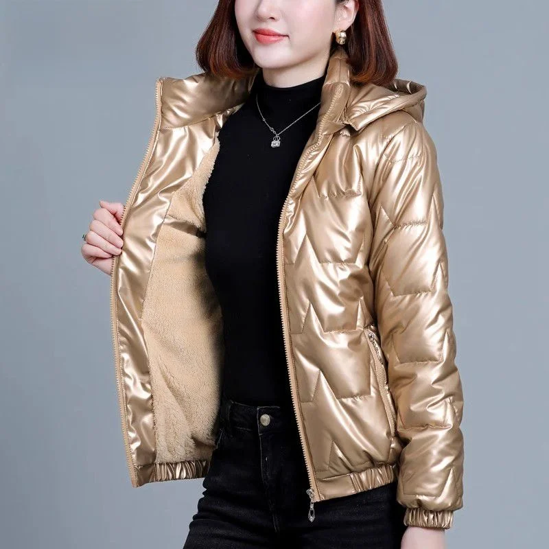 Женское пуховое пальто с флисовой подкладкой Woodpecker Bright Surface на хлопковой