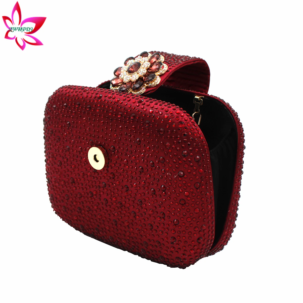 

2023 New Design Chains with Shinning Crysatl Classics Style Women Hand Bag in Wine Color High Quality PU for Wedding