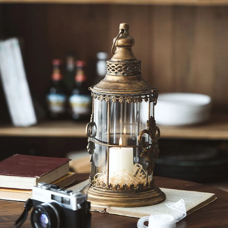 Retro Lantern Glass Candlestick Iron Portable Metal Vintage Christmas Candle Holder Lamp Courtyard Wedding Decoration C6H
