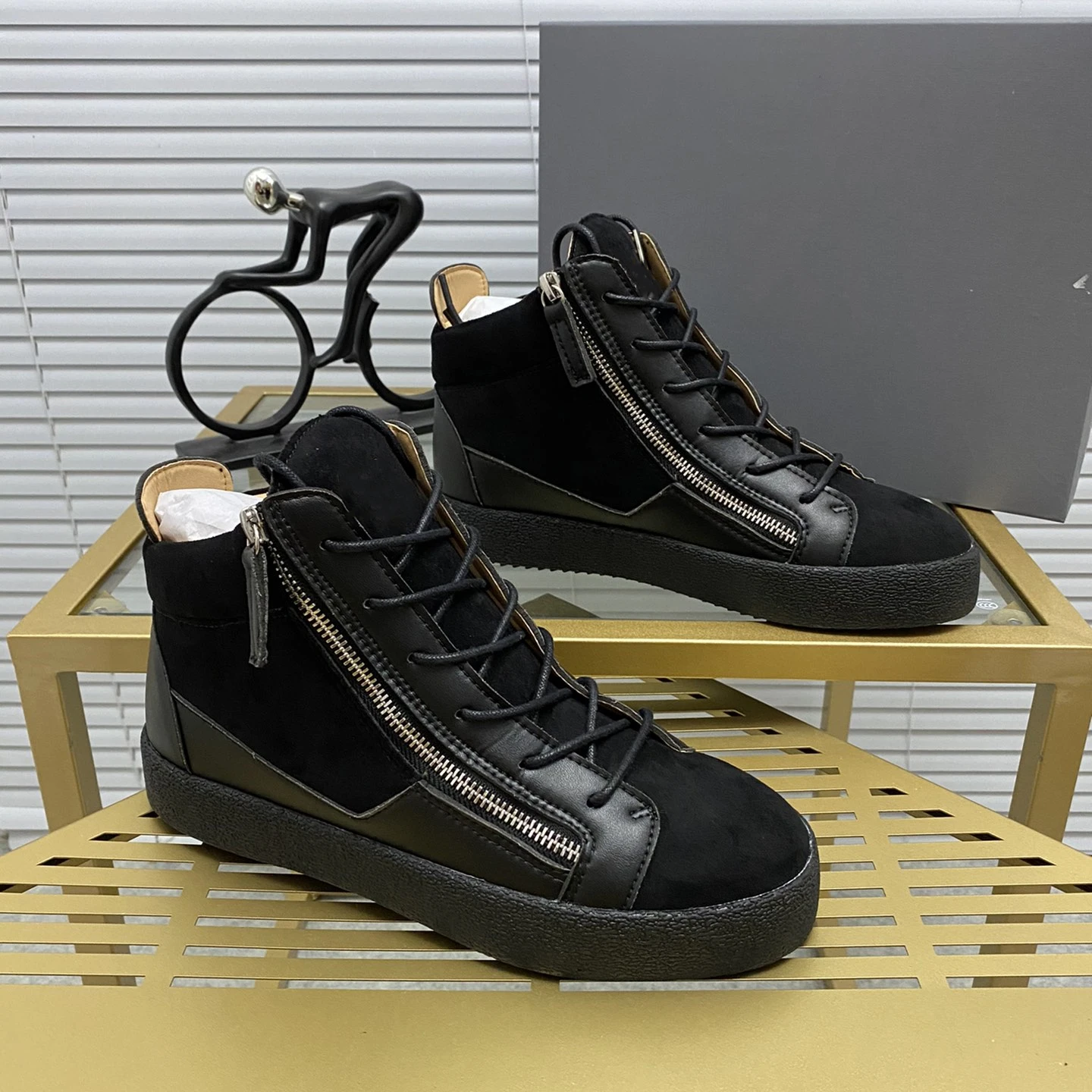 

Top Quality GZ Mens Casual Shoes Luxury Womens Leather Sneakers Unisex Fashion Trainers Youth Designer Canvas Shoes MD0050