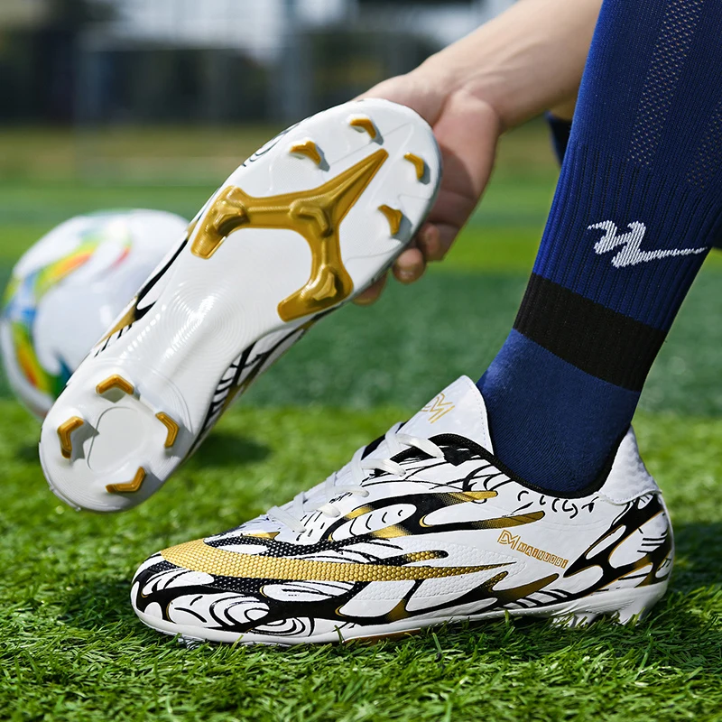 Hot Sale Men Kids Soccer Shoes Non-Slip Grass Soccer Cleats TF/FG Football Boots Men Teenagers Children Football Shoes Sneakers