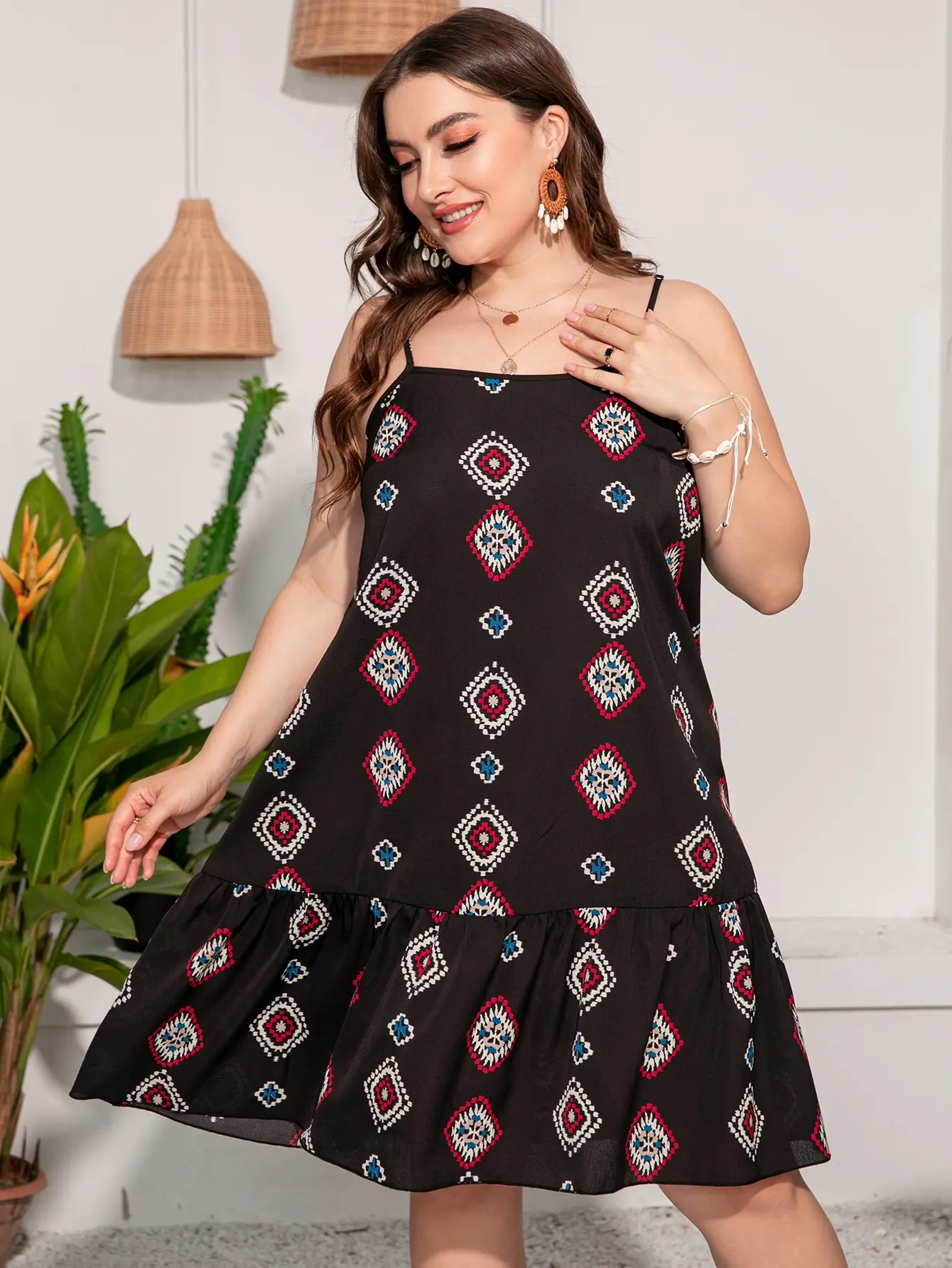 Рисунок 4 - Женское платье на бретельках Finjani