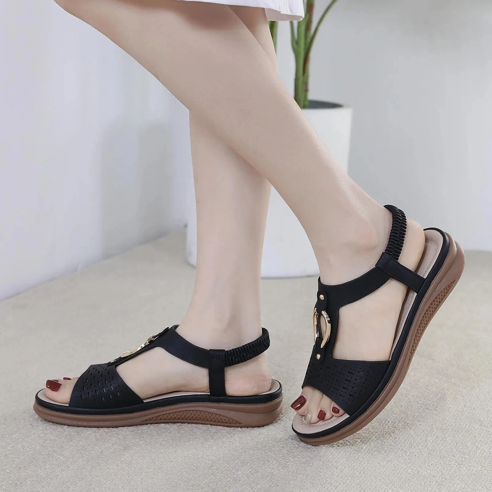 Женские легкие эластичные туфли с открытым носком в стиле ретро