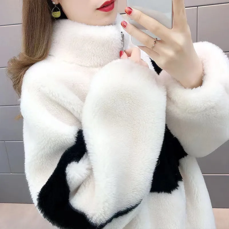 

2023 Winter New Thickened Foreign Fur Coat Women's Imitation Lamb Hair Particle Integrated Black and White Contrast Sweater