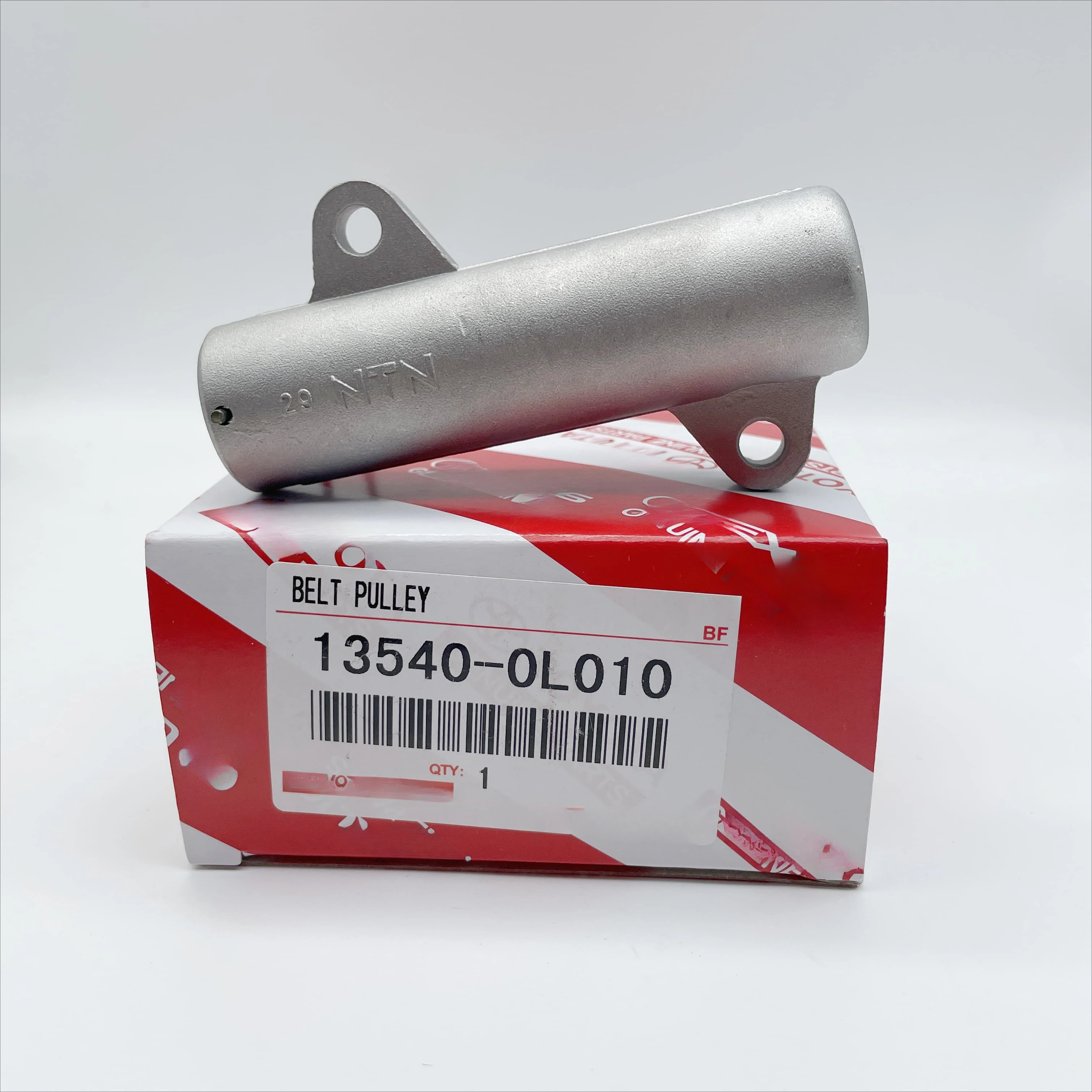 Натяжитель шкива ремня ГРМ в сборе для Toyota Hilux Oyota Platforma 135400 L010 13540-0L010