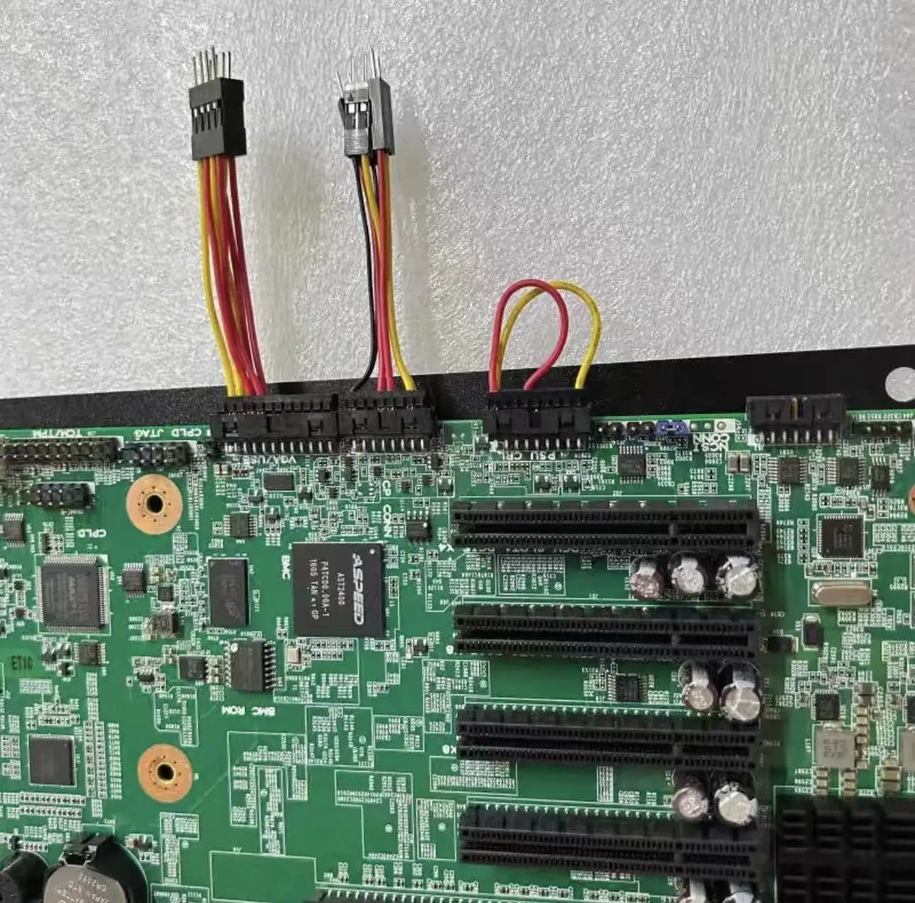 Фото Подходит для серверной материнской платы Intel 2011 Dual X99 NVMe 10 Gigabit 32 Core M.2 Lenovo RD450X с шестью картами ALEO №3