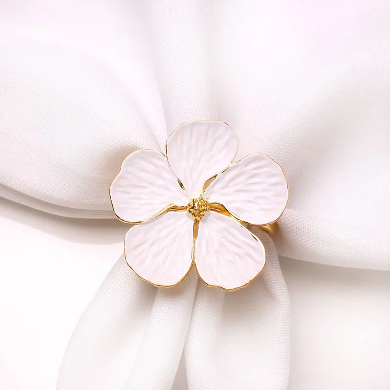 

6PCS/Lot Napkin Rings Wedding Simple Plum Napkin 5 Petals Lucky Flower Exquisite Floral Design For Christmas Decoration 2022