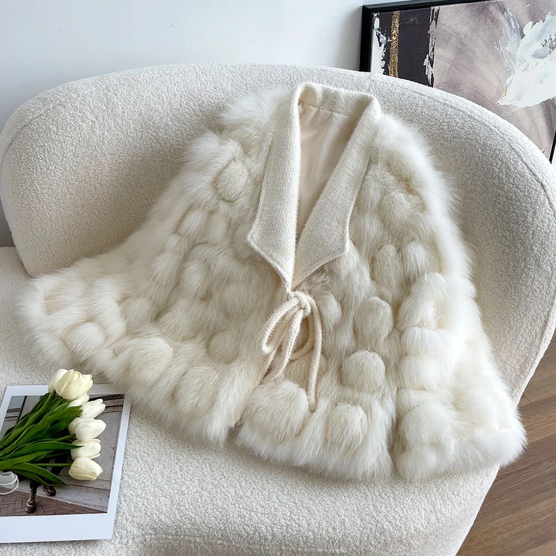 Small Crowd Design Feeling Imitation Fox Fur Coat Women's 2022 Winter New Young Fashion Cardigan Elegant Women's Coat