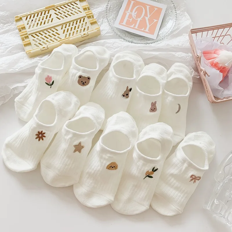 

Cartoon Embroidery Cute White Boat Socks Summer Women Invisible No Show Socks Silicone Non-slip Girl Low Cut Ankle Sock Slippers