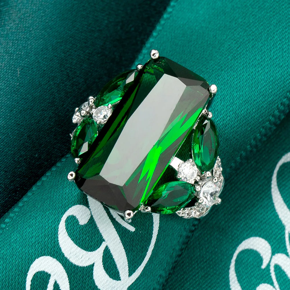 

2023 New Elegant Square Jade Women's Ring Fashion Silver Inlaid Green Zircon Shiny Wedding Ring Bridal Engagement Jewelry