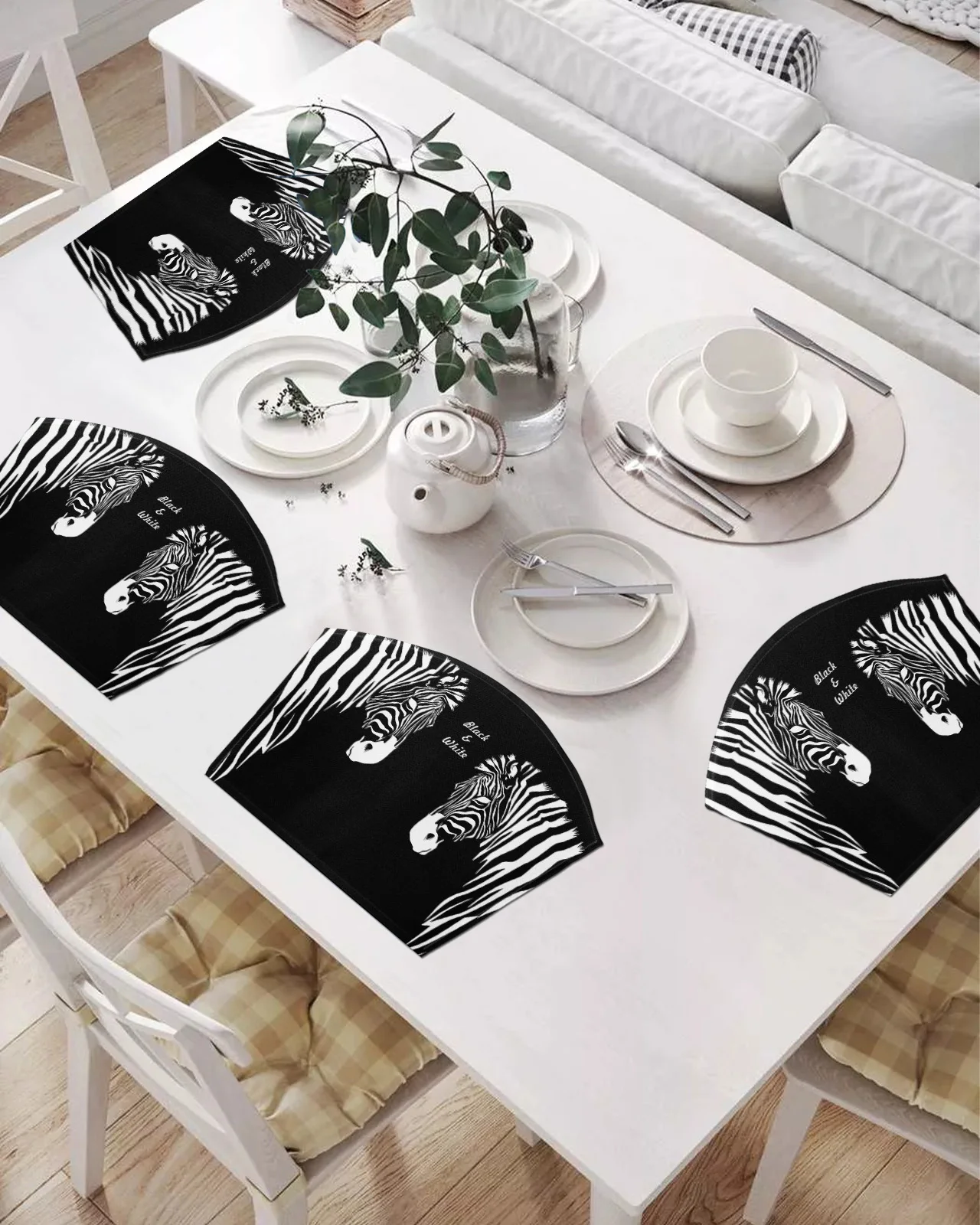 

Набор подставок в форме веера из 2/4/6 шт., черные коврики в скандинавском стиле с изображением зебры, подставка под чашу, Рождественский домаш...