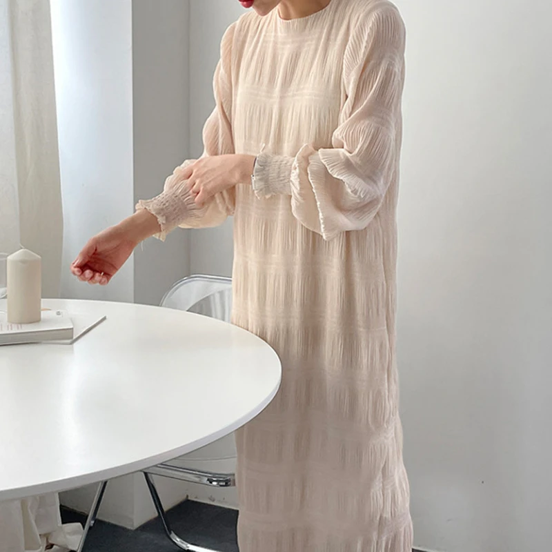 Женское шифоновое платье с круглым вырезом длинным рукавом |