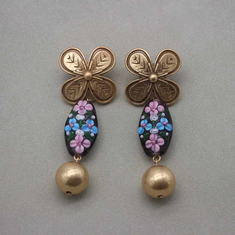

European and American fashion Italian style flower colored glass noble antique earrings