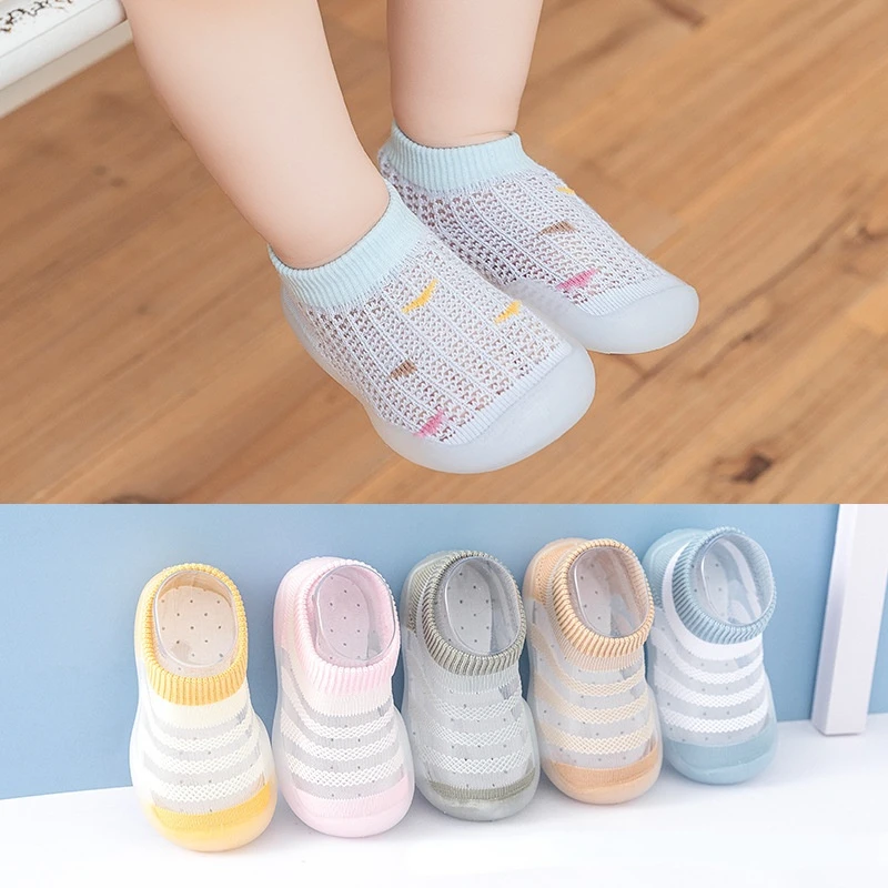 

2022 Summer Children Casual Shoes Baby Girl Boy shoes Newborn First Walkers Mesh Non Slip Socks Toddler Infant Designer Sneakers