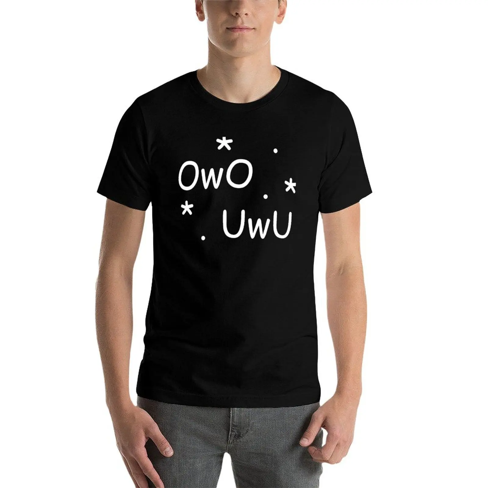 Фото Футболка OwO UwU стандартного кроя, однотонная. №4