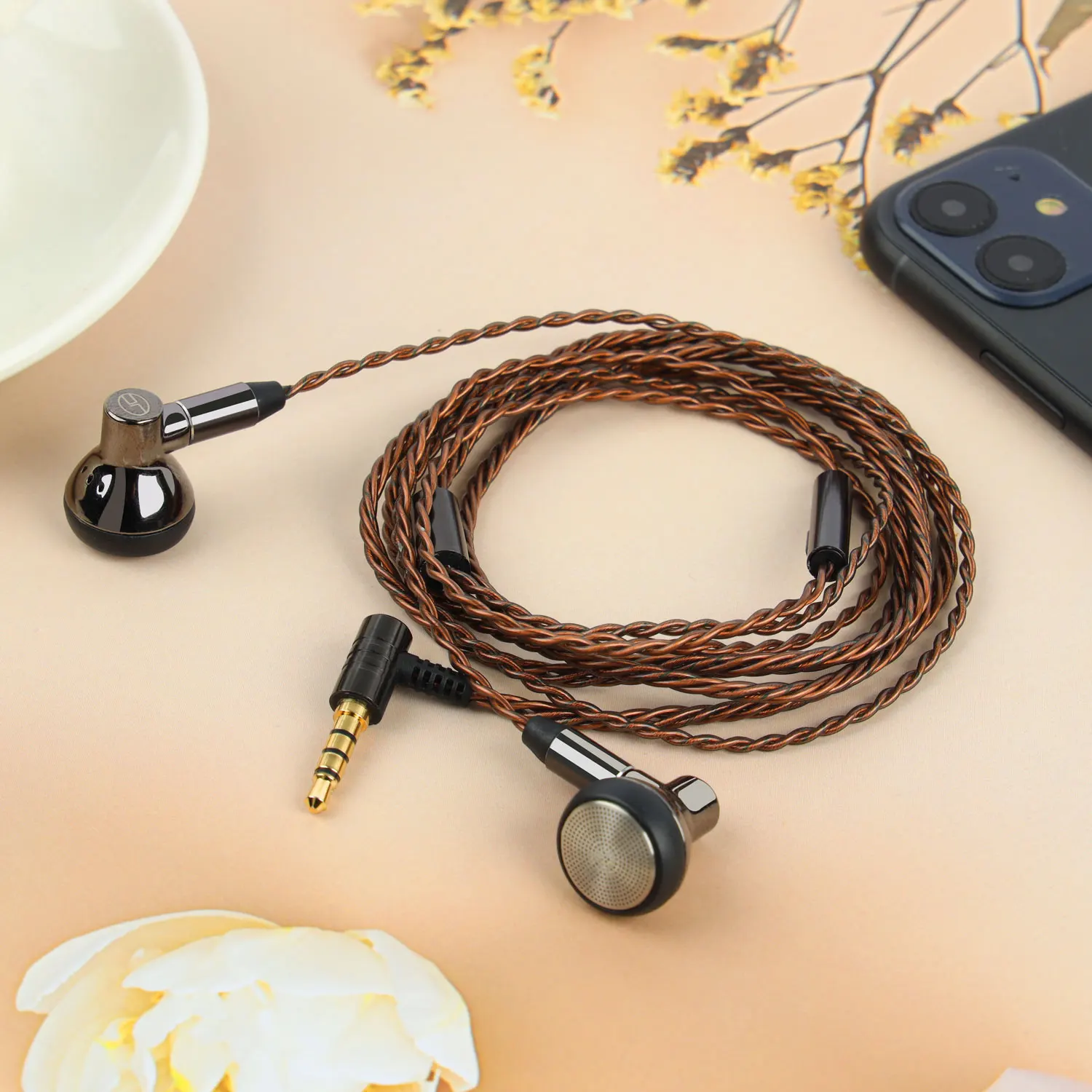 

JCALLY EP09 Dynamic in Ear Earphones Oxygen Free Copper Silver Plated Earbuds Wired Headphones High Purity OFC Headset