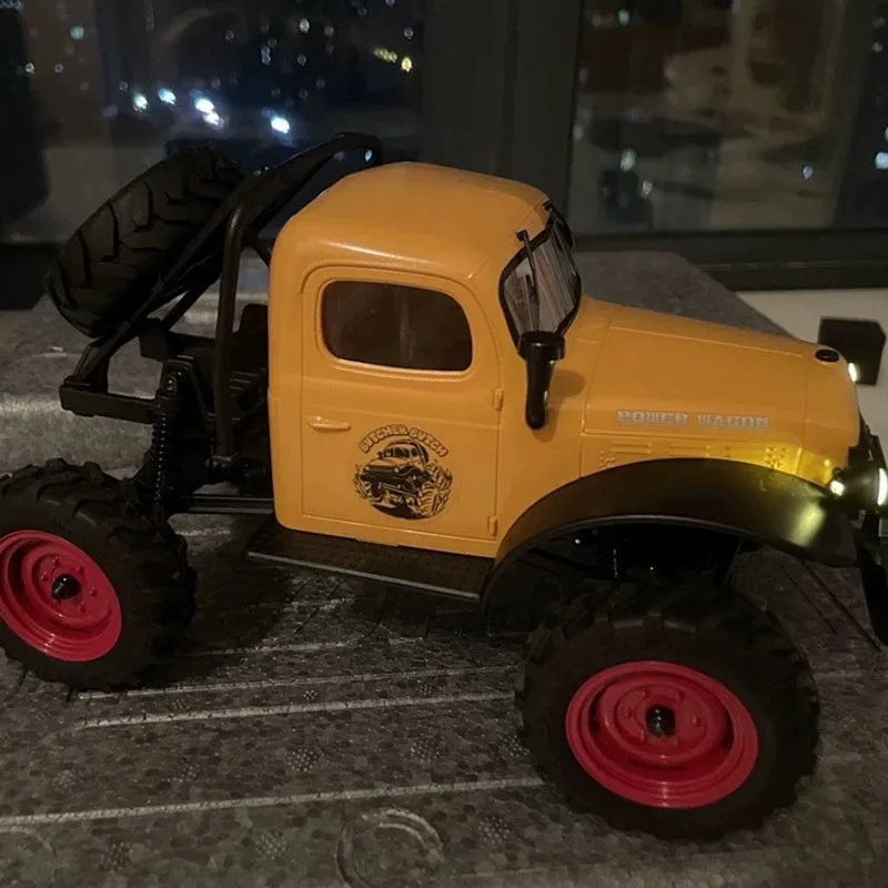 Фото Радиоуправляемый внедорожник FMS 1/24 FCX24 RTR Power Wagon 4WD для пустыни, песка, грунтовых дорог, коллекционная модель для хобби, игрушка для мальчиков и взрослых №4