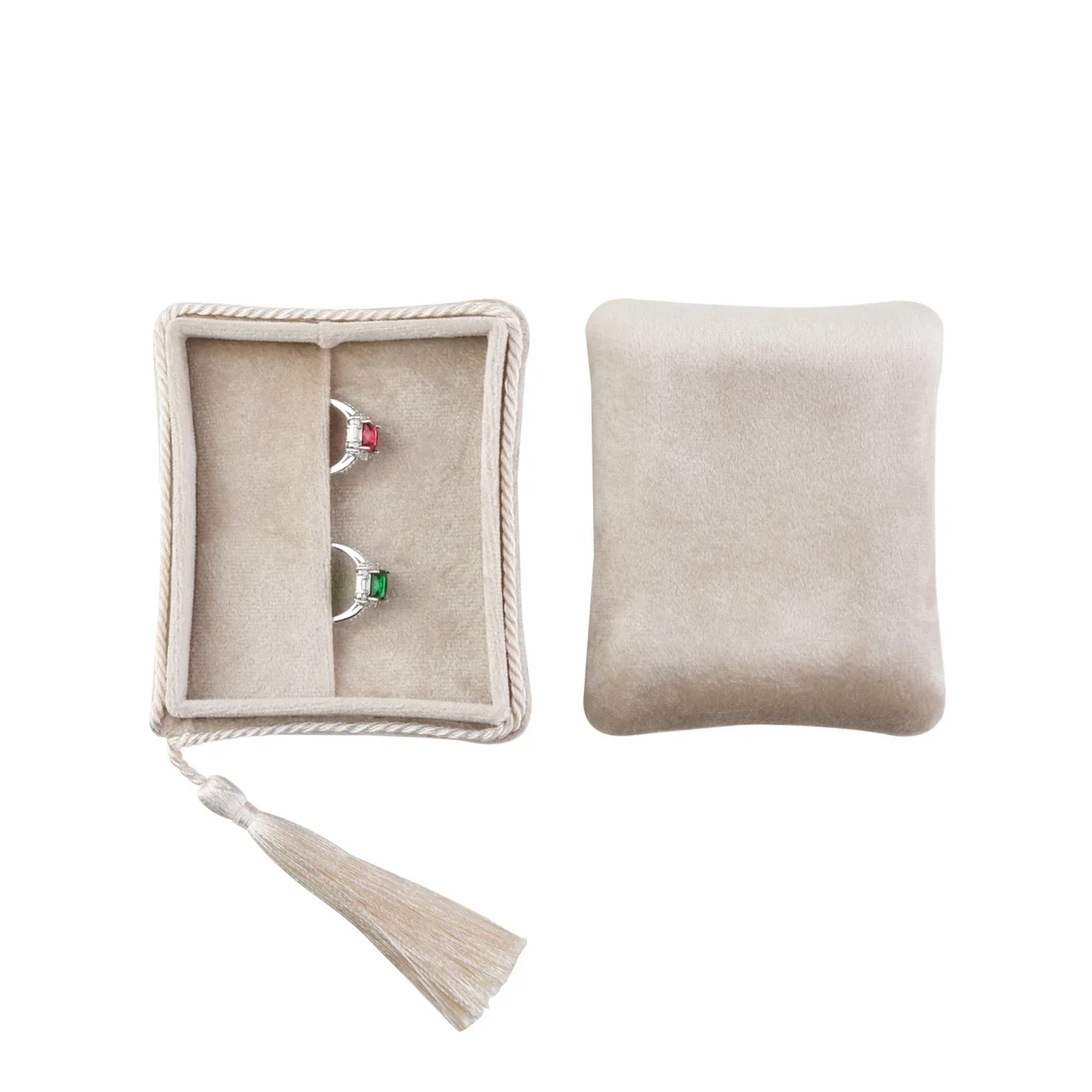 

Бархатная шкатулка для колец Baby.Xin