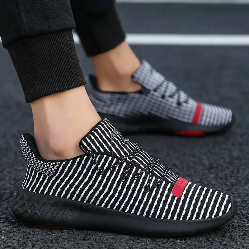 

Мужские кроссовки для бега, белые спортивные туфли в полоску, повседневные мужские кроссовки из некожи, спортивная обувь с массивной подошв...