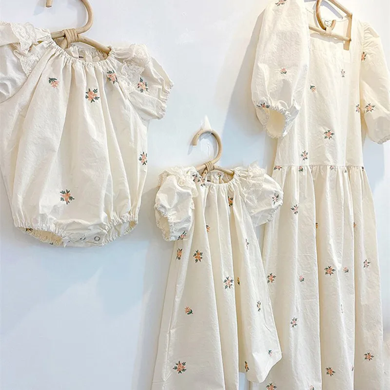 

Family Matching Clothes Summer Girl Dress Puff Sleeve Woman Dress Embroidered Flower Toddler Girl Clothes Mother Daughter Look