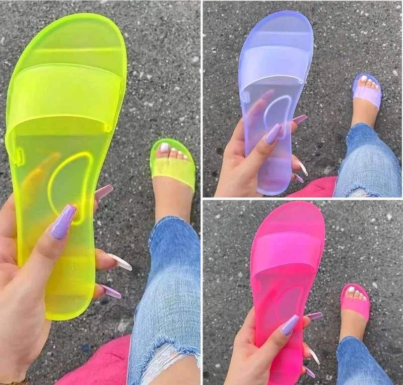 

New Women Jelly Slippers Ladies Candy Slides Summer Beach Slippers Plus Size Women Shoes