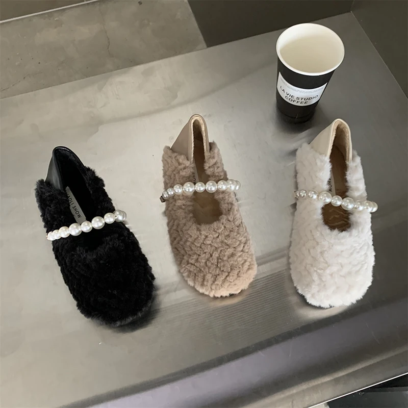 

Slip On Shoes For Women Female Footwear Round Toe Casual Sneaker Loafers Fur Pearl Decorateion Modis Autumn Slip-on Dress Moccas